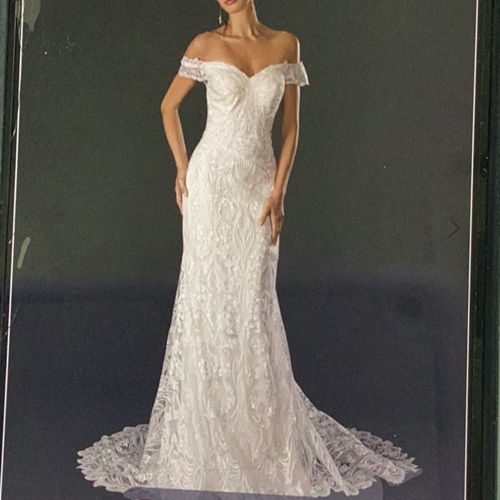 Stella Couture, 23500, size 12, ivory